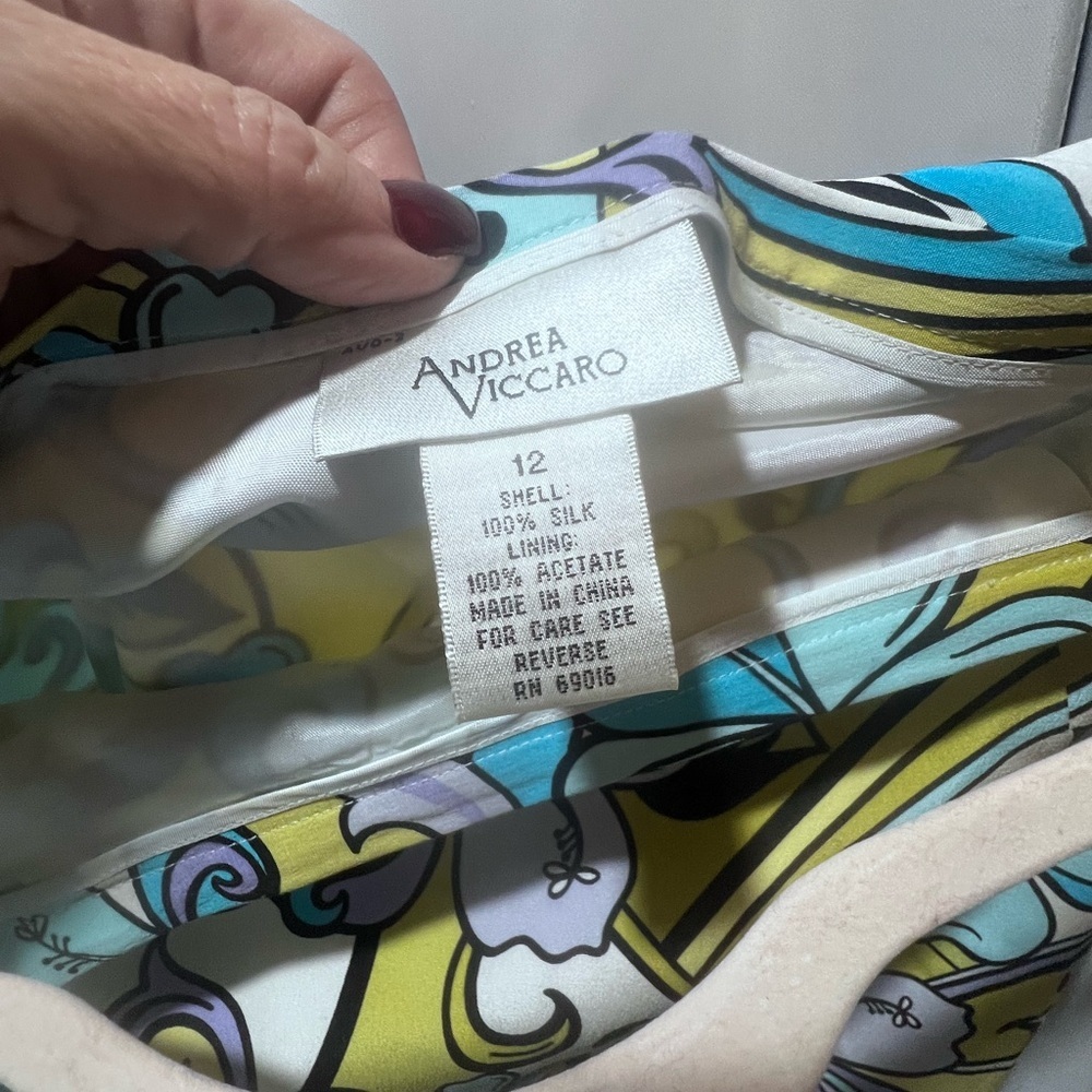 Andrea Viccaro 100% Silk Floral Skirt Size 12 Blue Green Scalloped Hem - Picture 6 of 7